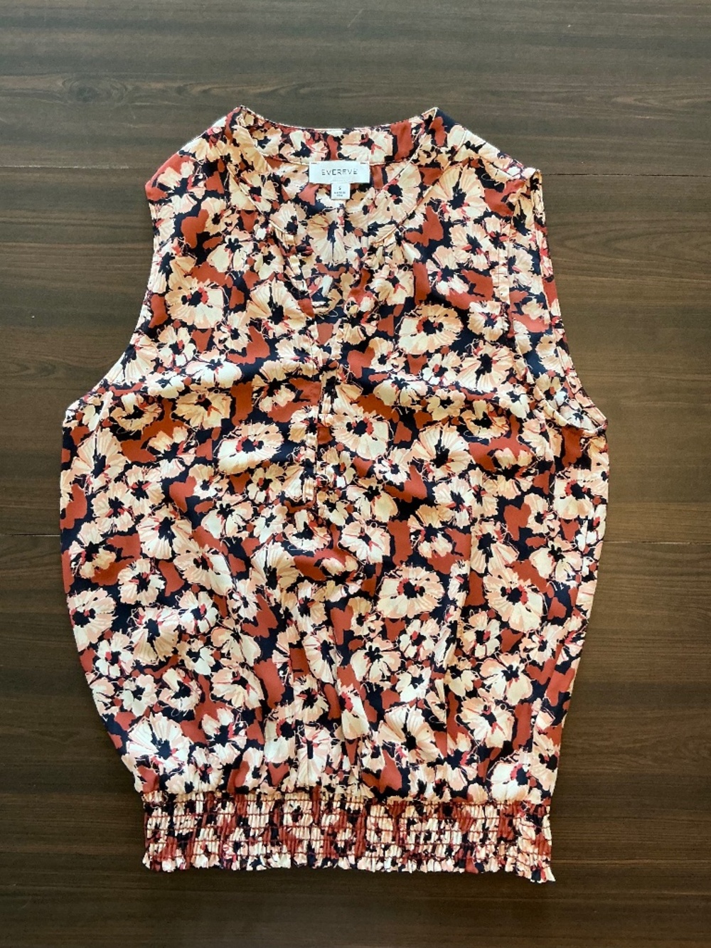 Evereve Neutral Abstract Floral Sleeveless Top with Smocked Waist Size Small